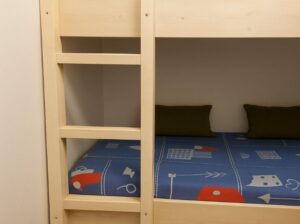 Chambre-cabine avec lits superposés