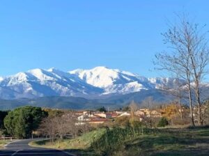 Entrée du village de Villemolaque
