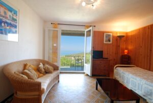 Séjour avec vue sur mer