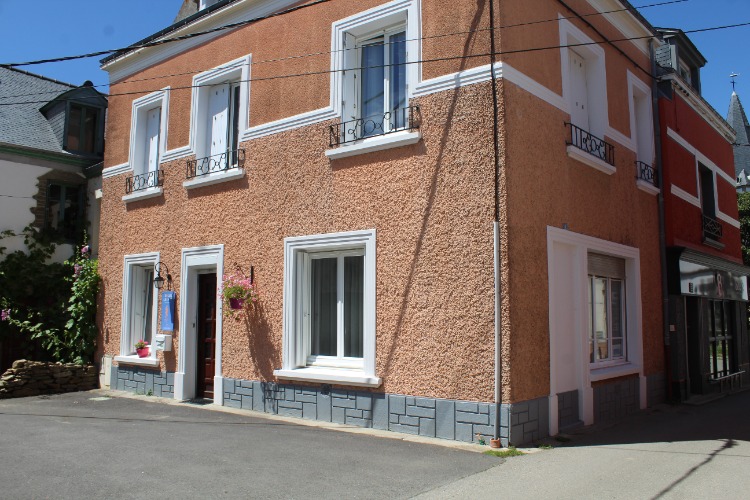 Maison d'hôtes solidaire " Soleil Levant"