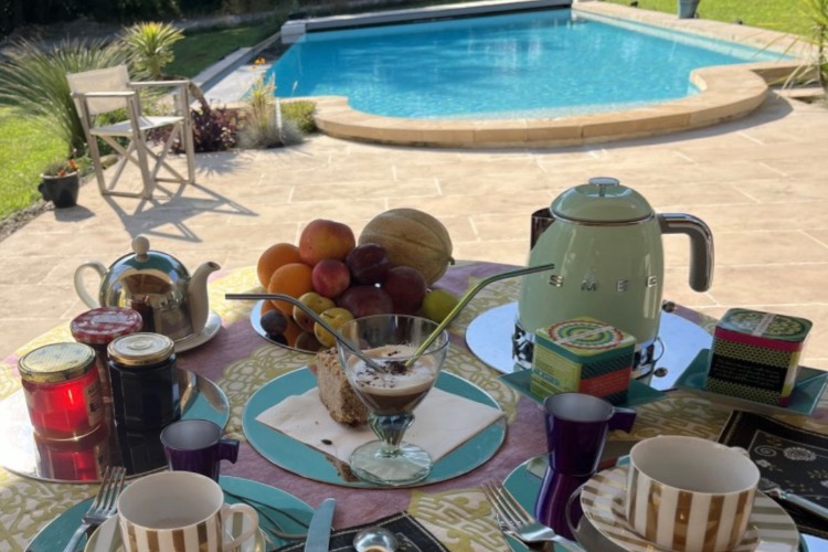 Petit déjeuner extérieur