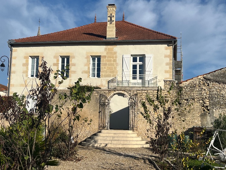 Maison avec accès par le jardin