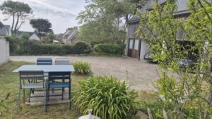 Entrée appartement - parking - jardin