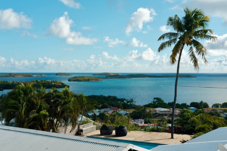 Une vue incroyable sur les îlets, piscine, levers de soleil et emplacement central pour visiter toute la Martinique.