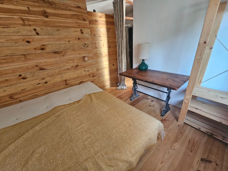 Chambre avec lit 180cm X 200 cm