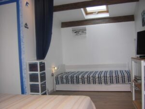 Chambre "l'Océane" Lit divan 1 adulte et 1 enfant