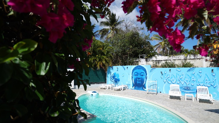 Studio, T2 avec spa et T3, à 150m de la plage et du surf kokoplaj .
